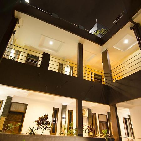 โรงแรมซาลอน ฟอรา บันดุง ภายนอก รูปภาพ